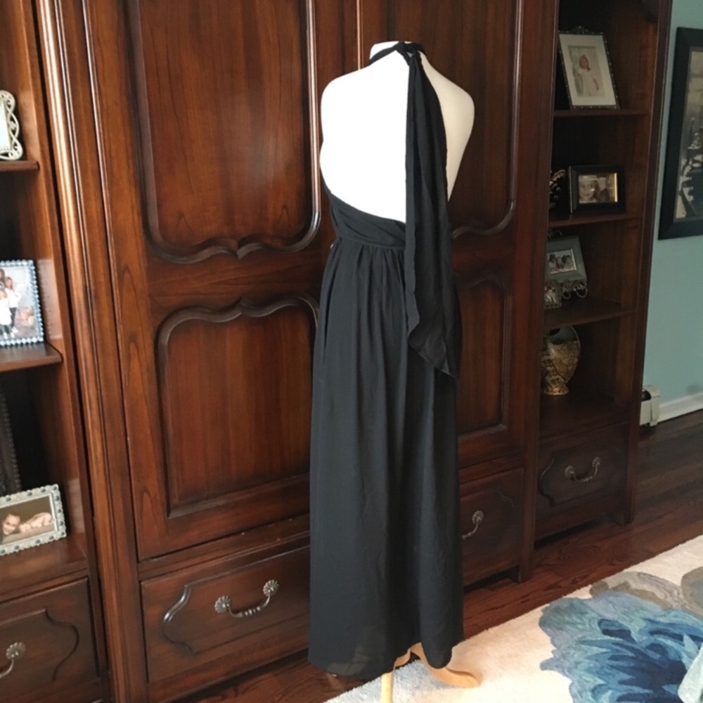 🌟🌟Shinestar Black Halter W/Split Sz M🌟🌟